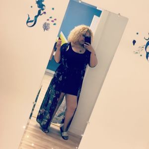 Meet your Posher, Selena